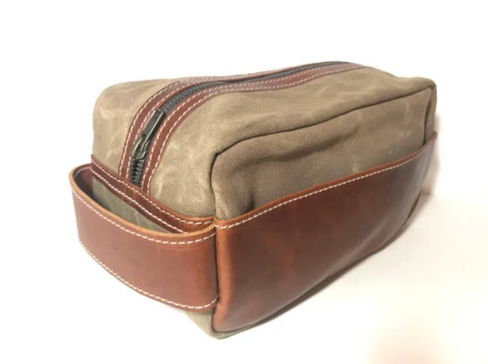 Oak River Company - Men's Leather Dopp Kit