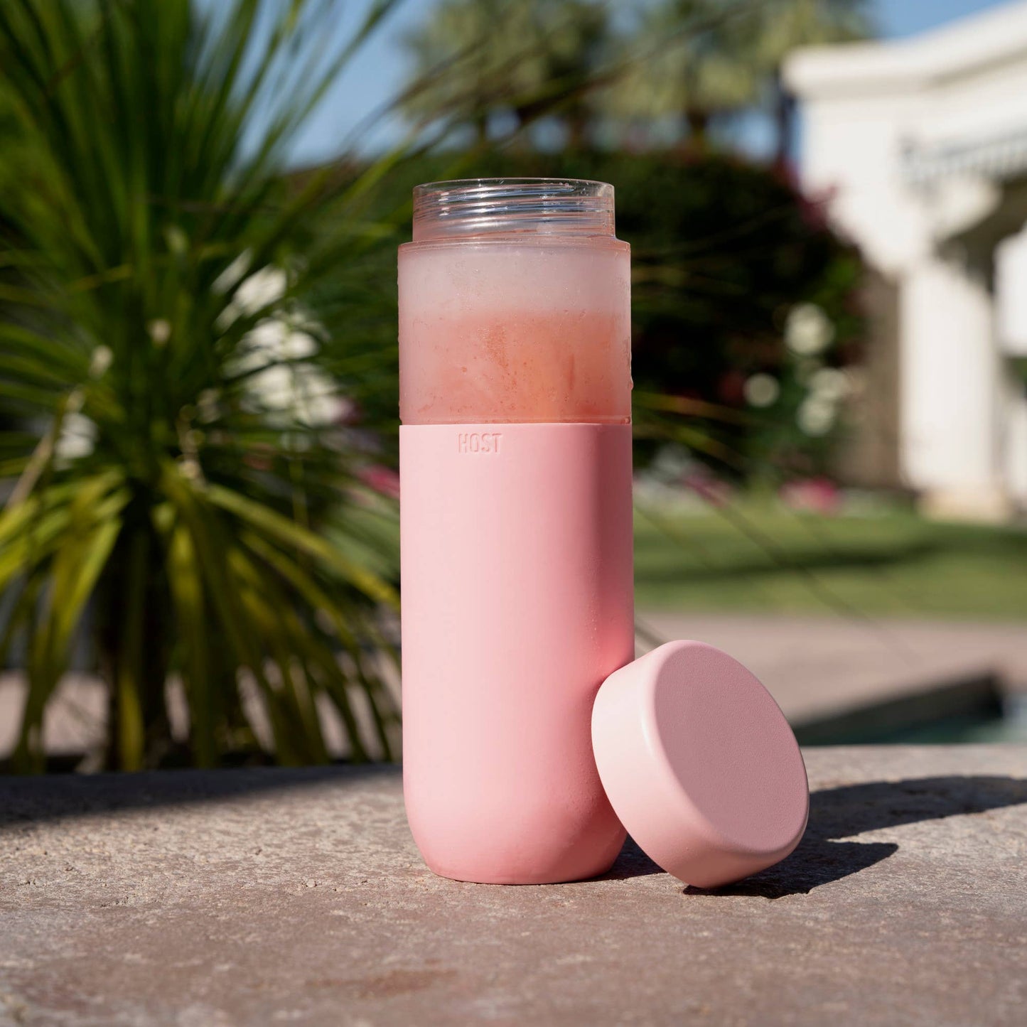 HOST - FREEZE™ Bottle Insulated w/ Active Cooling Gel - Blush