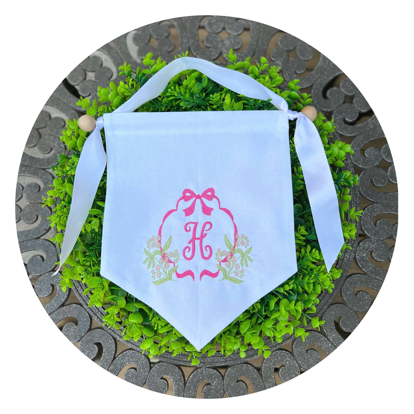 THE ROYALTY COLLECTION - Linen Blend Banner with Hanging Set