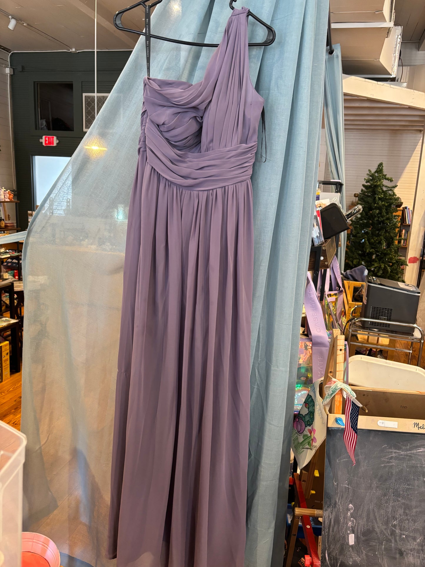 Long lavender formal dress size 6