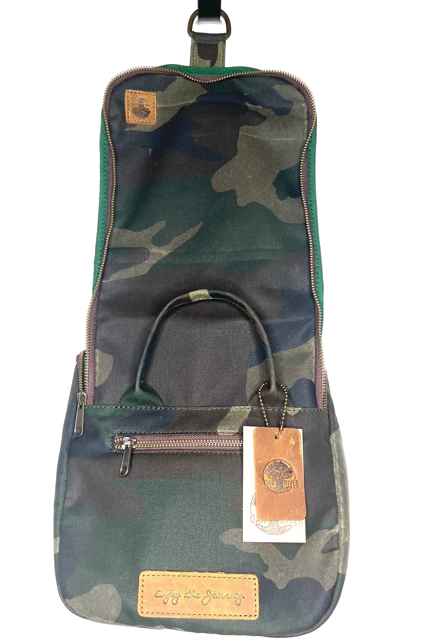 Oak River Company - Hanging Dopp Kit