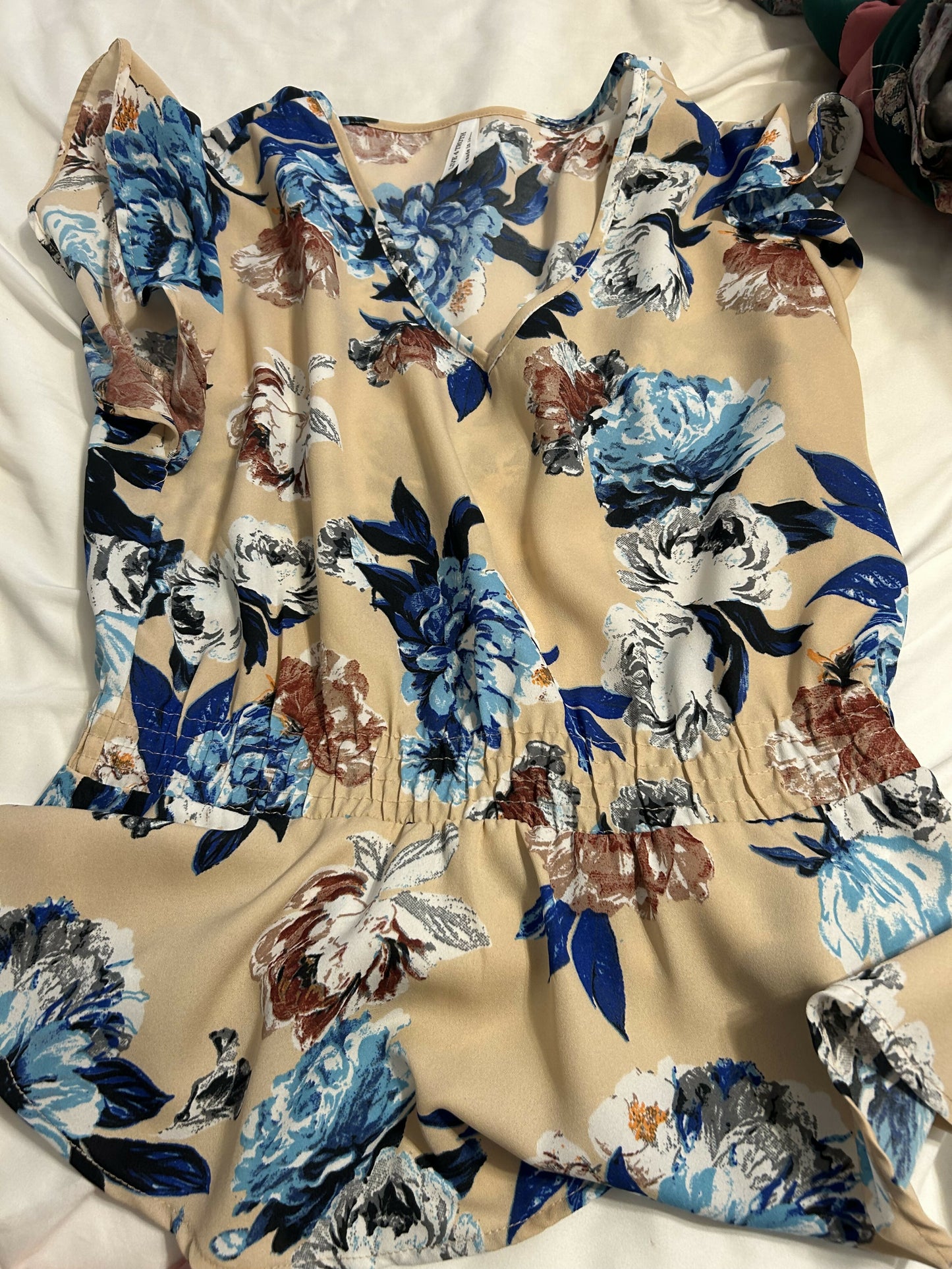 Floral multicolor shirt - small