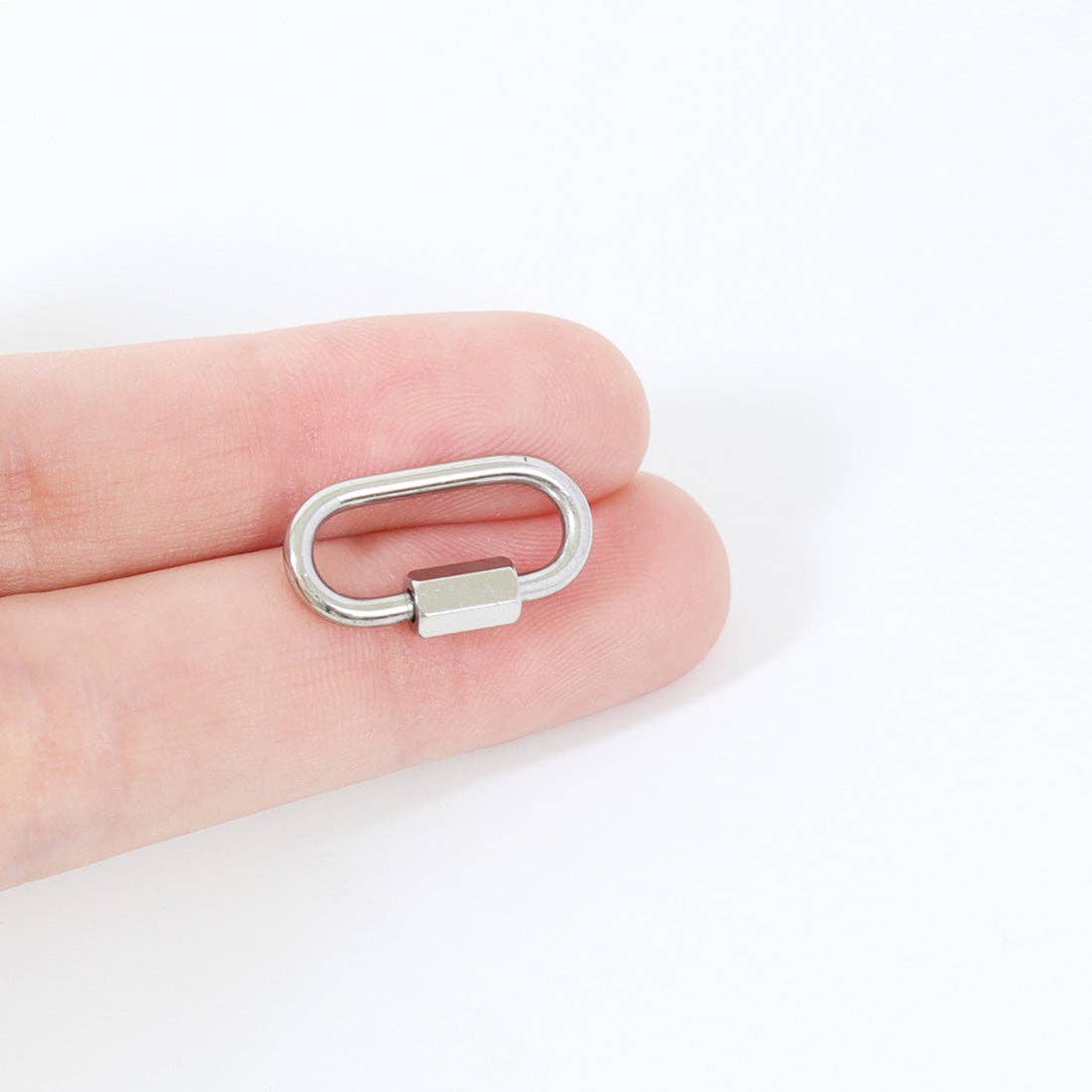 WJW - 18K Gold PVD Classic Carabiner Charm Holder Clasp