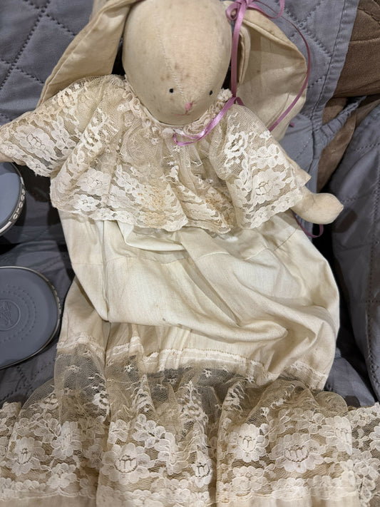 Antique rabbit