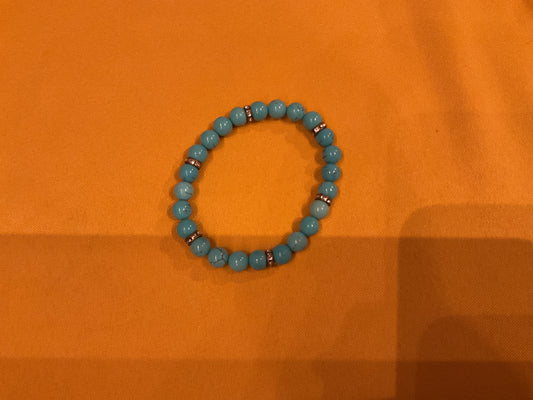 Blue howelite bead bracelet
