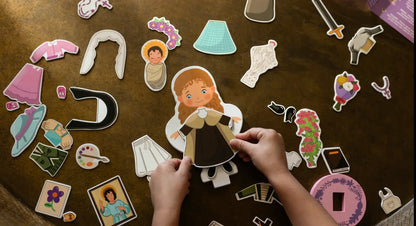 Saintly Heart LLC - My Saint Thérèse, A magnetic wooden dress-up doll set