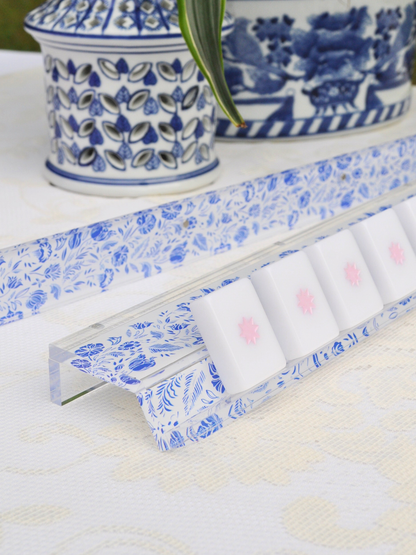 Middle & Main Mahjong - Blue and White Chinoiserie Mahjong Rack and Pusher, Set of 4