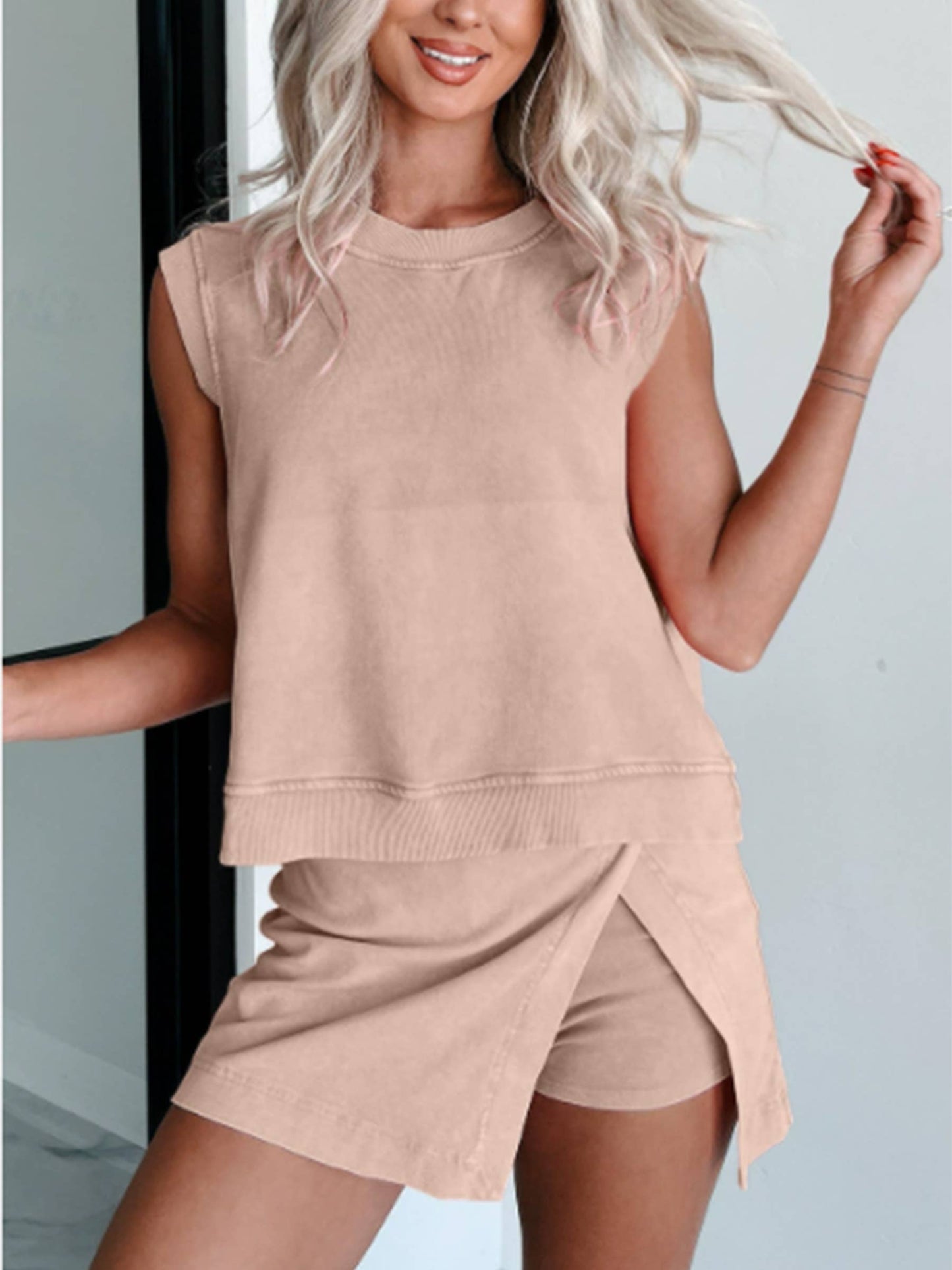 Wholesalesir - Sleeveless Top and Short Skirt Two Piece Set