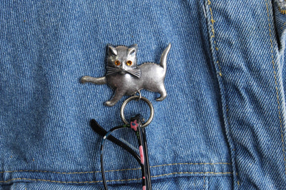 HHH Designs - Kitty   Eye Glass Magnetic Blouse attachment
