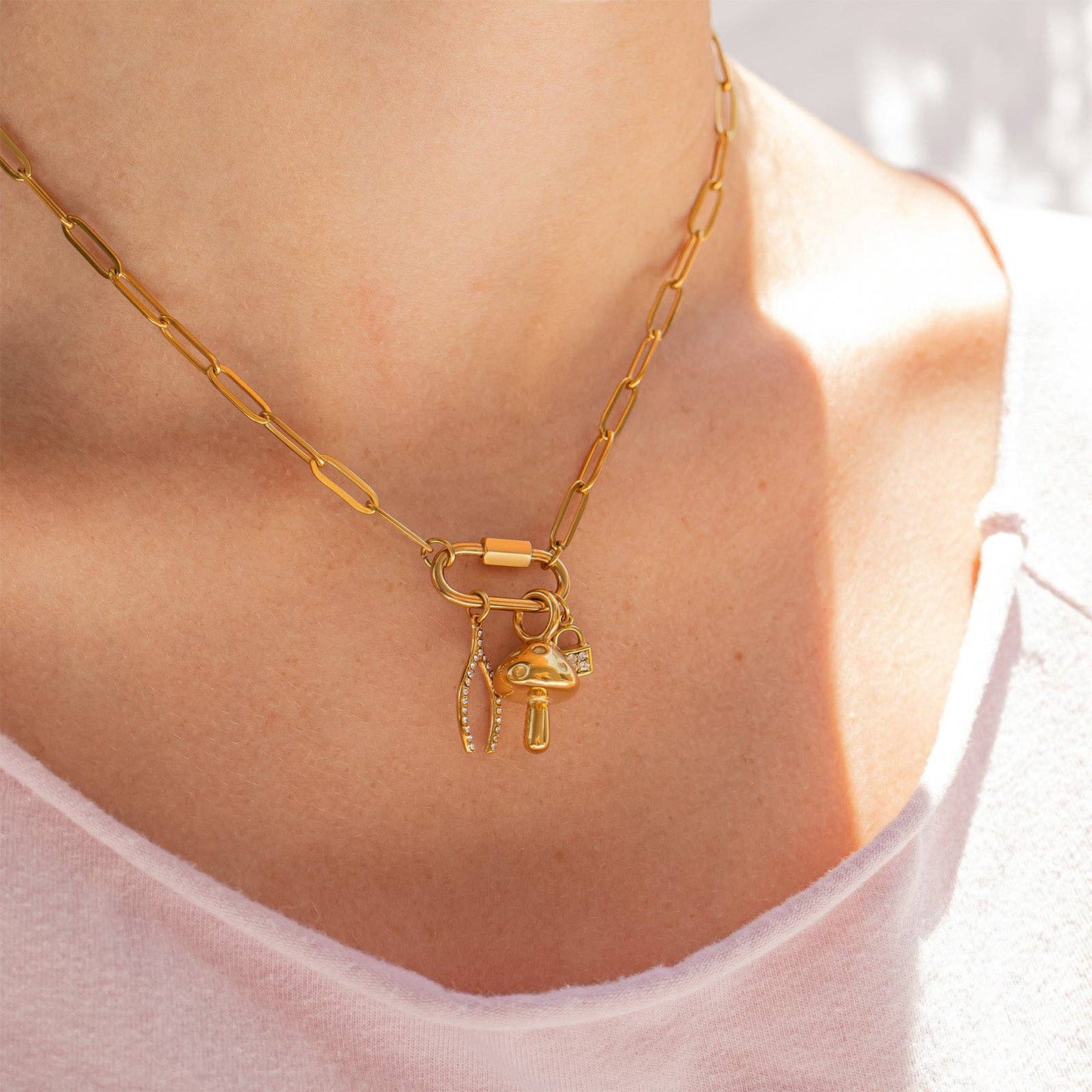 WJW - 18K Gold PVD Paperclip Carabiner Necklace