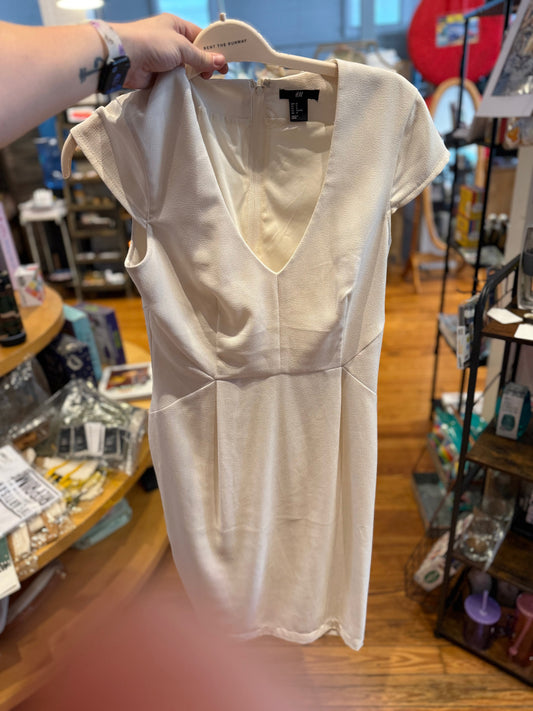 White party off white dress H$M 12