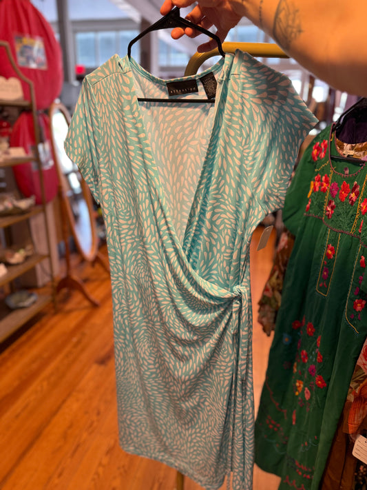 White an blue wrap dress attention large