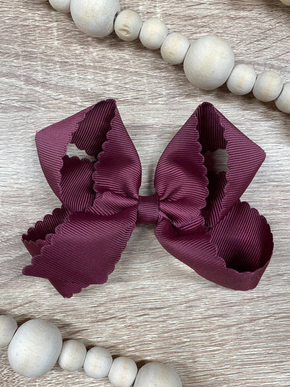 The Hair Bow Company - Classic Scalloped Bows - Alligator Clip - 4.5"