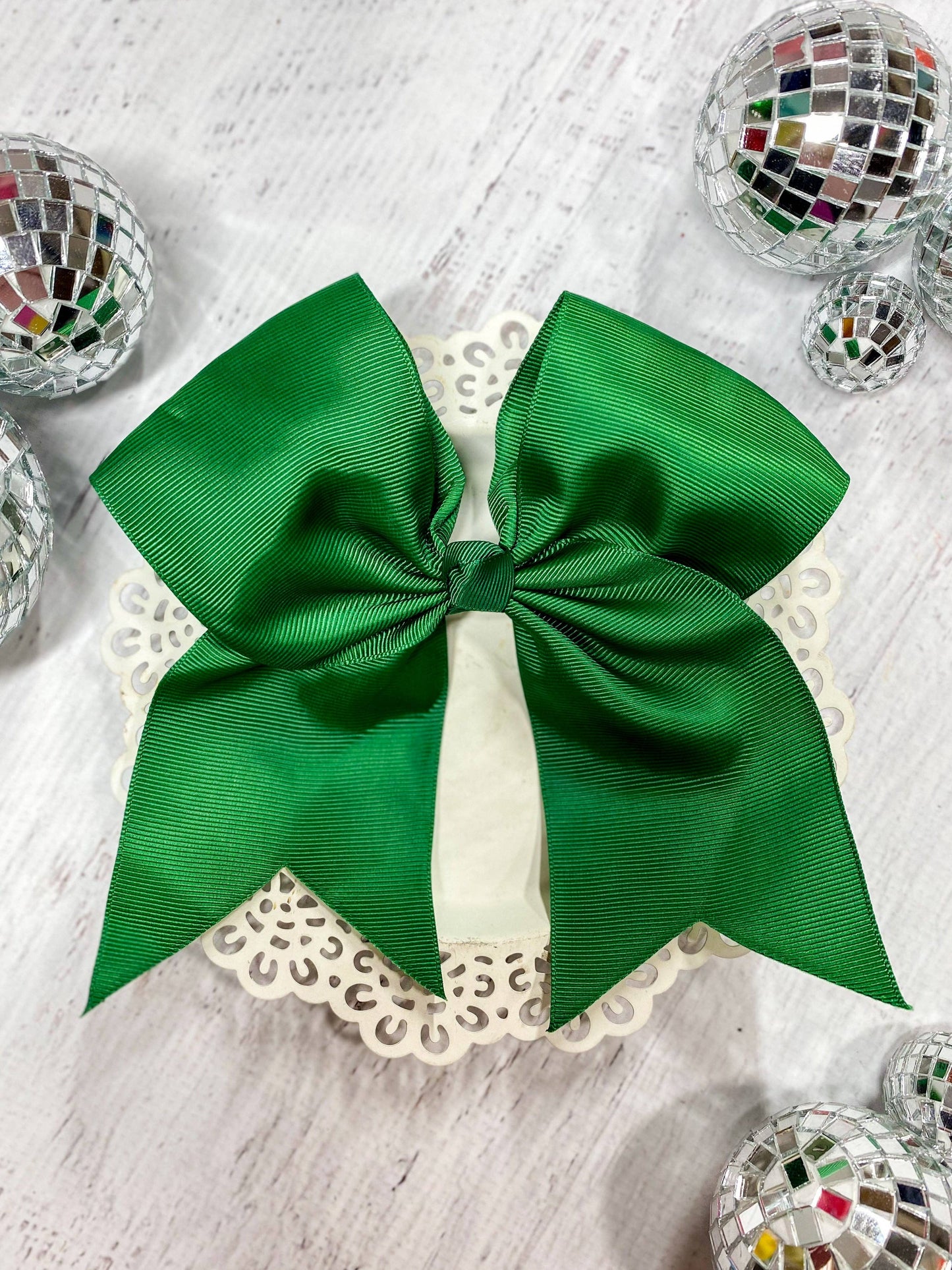 The Hair Bow Company - 6" Cheer Bow - Alligator Clip - 15 Colors - Dance Team Bows