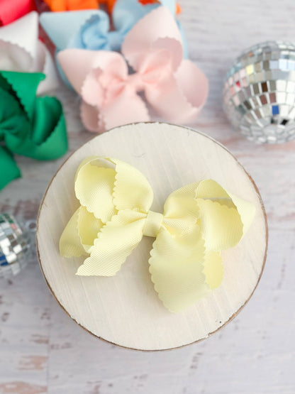 The Hair Bow Company - Classic Scalloped Bows - Alligator Clip - 4.5"