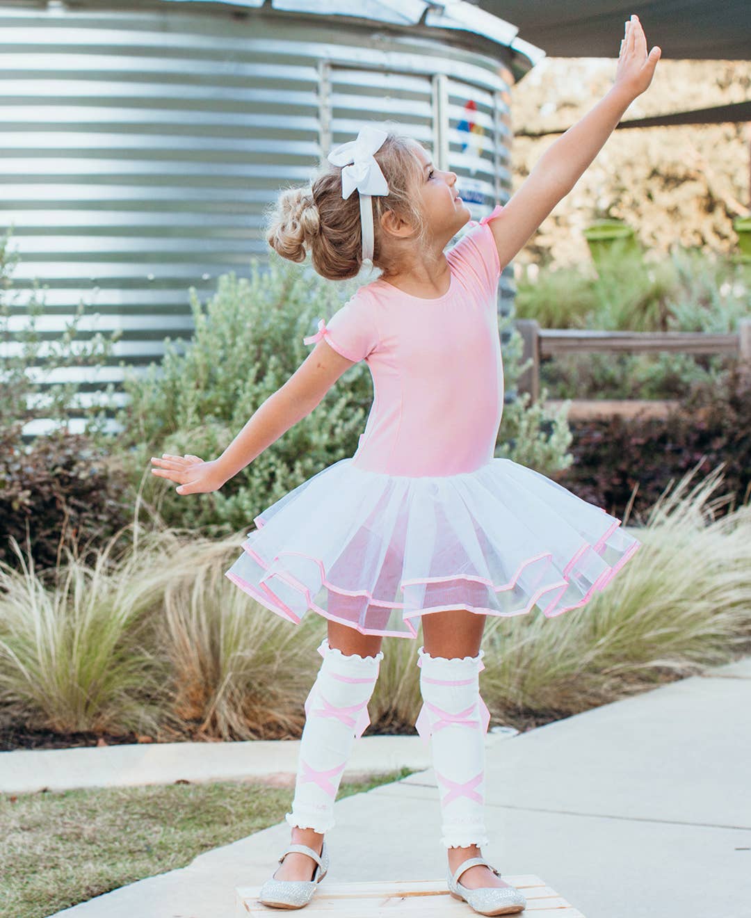 RuffleButts + RuggedButts - Girls White Ballet Bow Leg Warmers