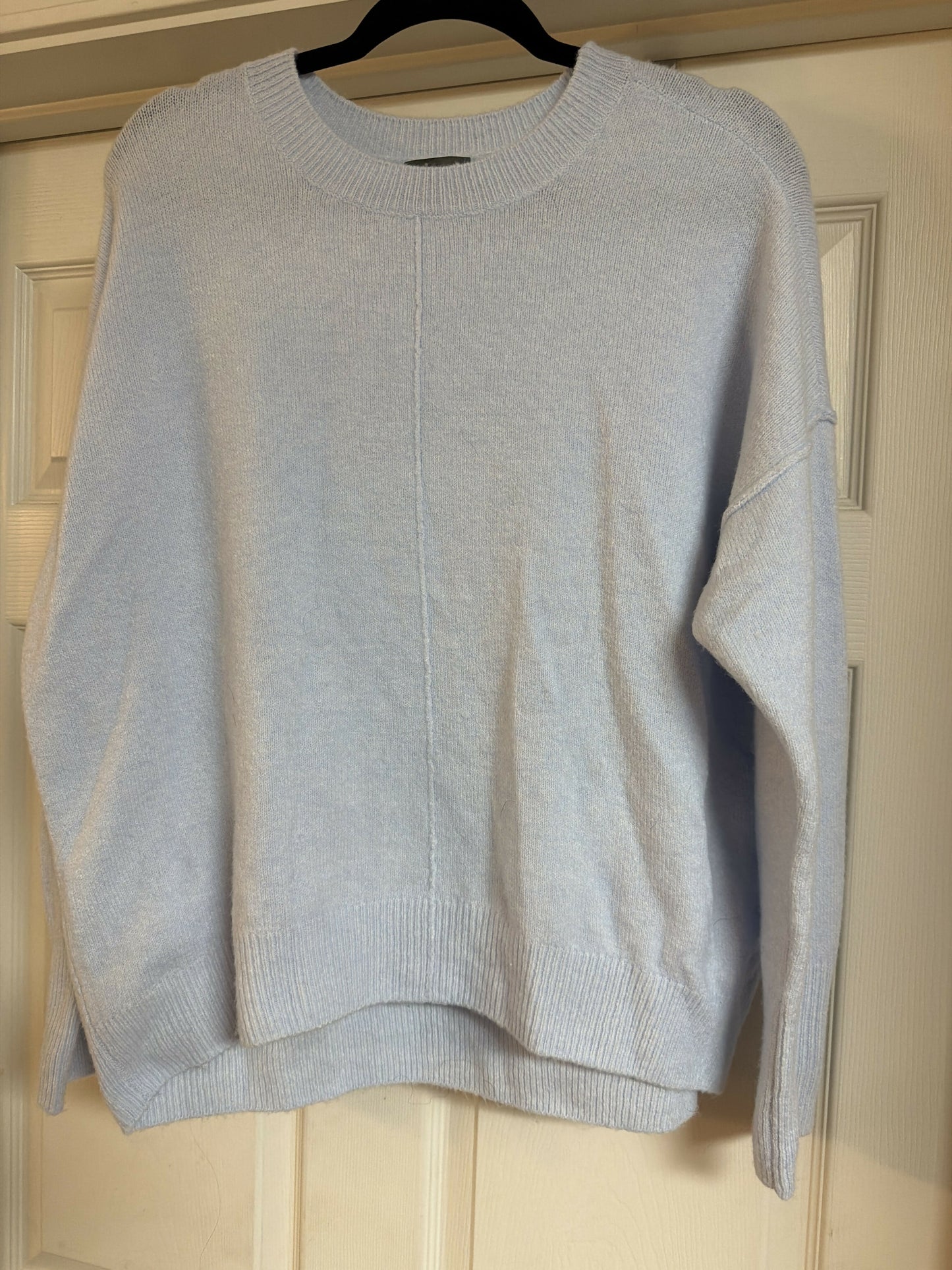 Light blue sweater size med