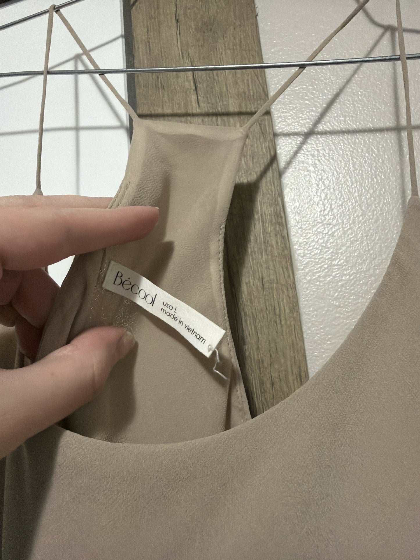 tan tank- size large
